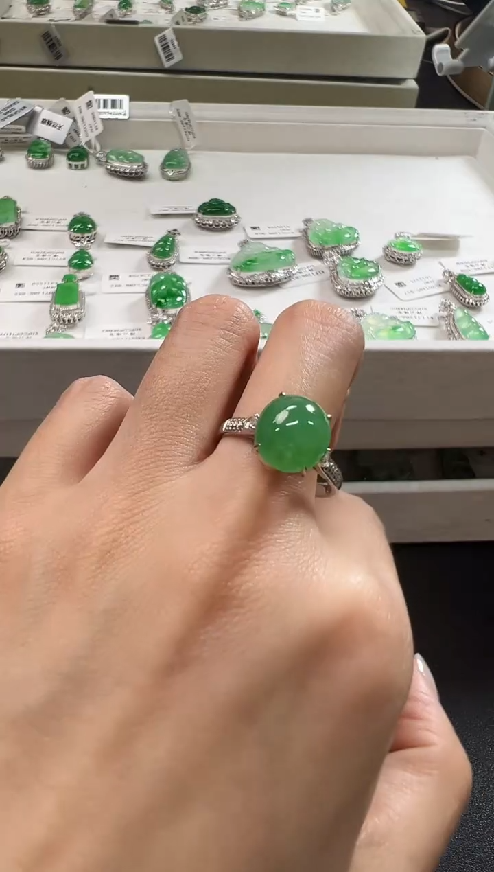 18K金镶嵌戒指翡翠KXHM1206-004