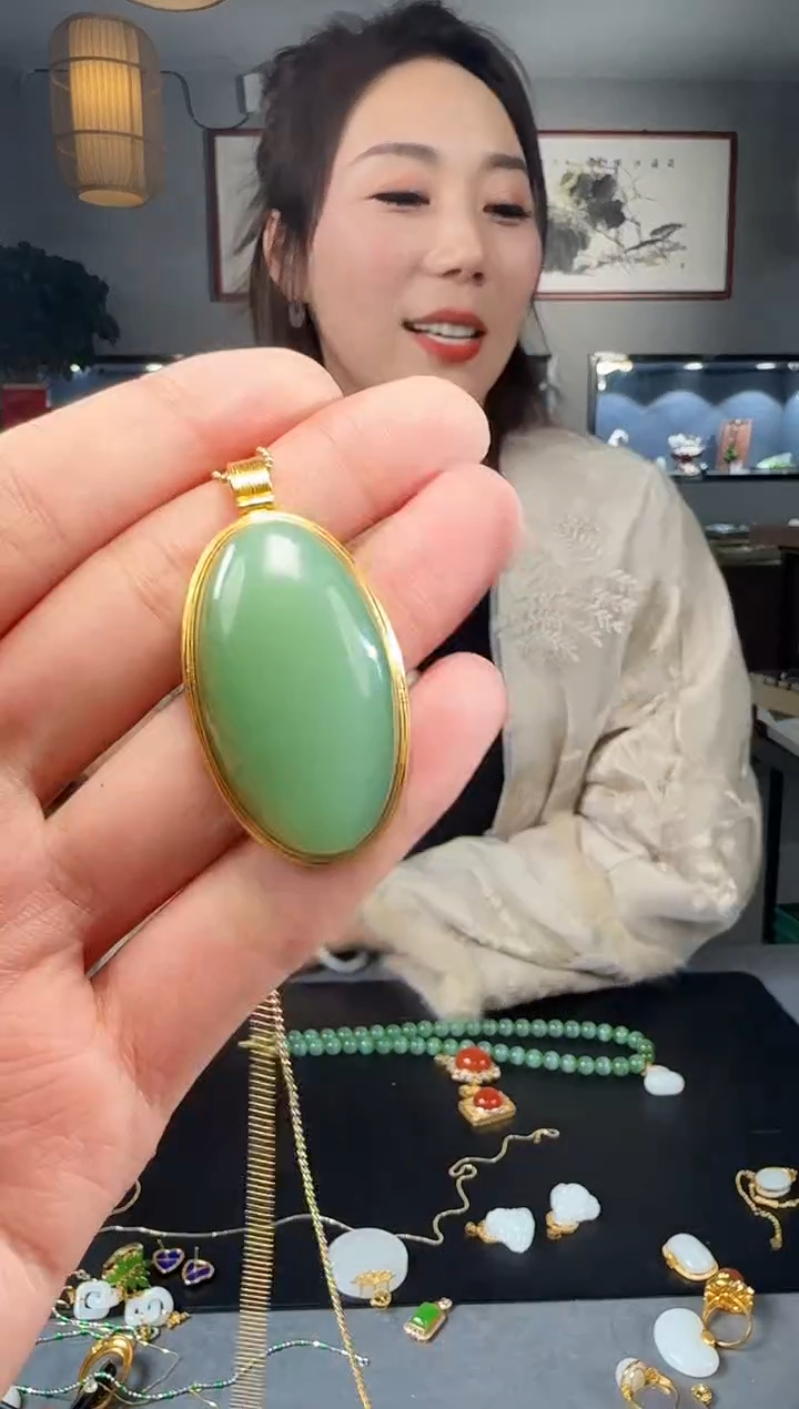 【闪购商品】和田玉吊坠(不含链)18K金镶嵌1
