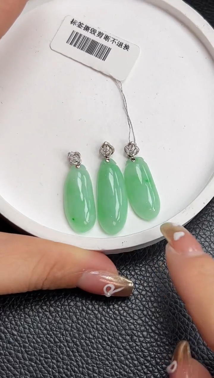 【闪购商品】翡翠颈饰18K金镶嵌YM1047-3 福瓜多样性发一