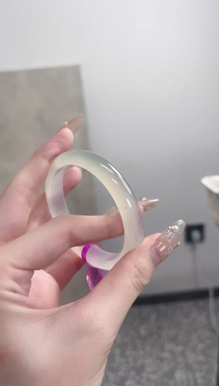 【闪购商品】玛瑙/玉髓手镯未镶嵌56圈 需要包容