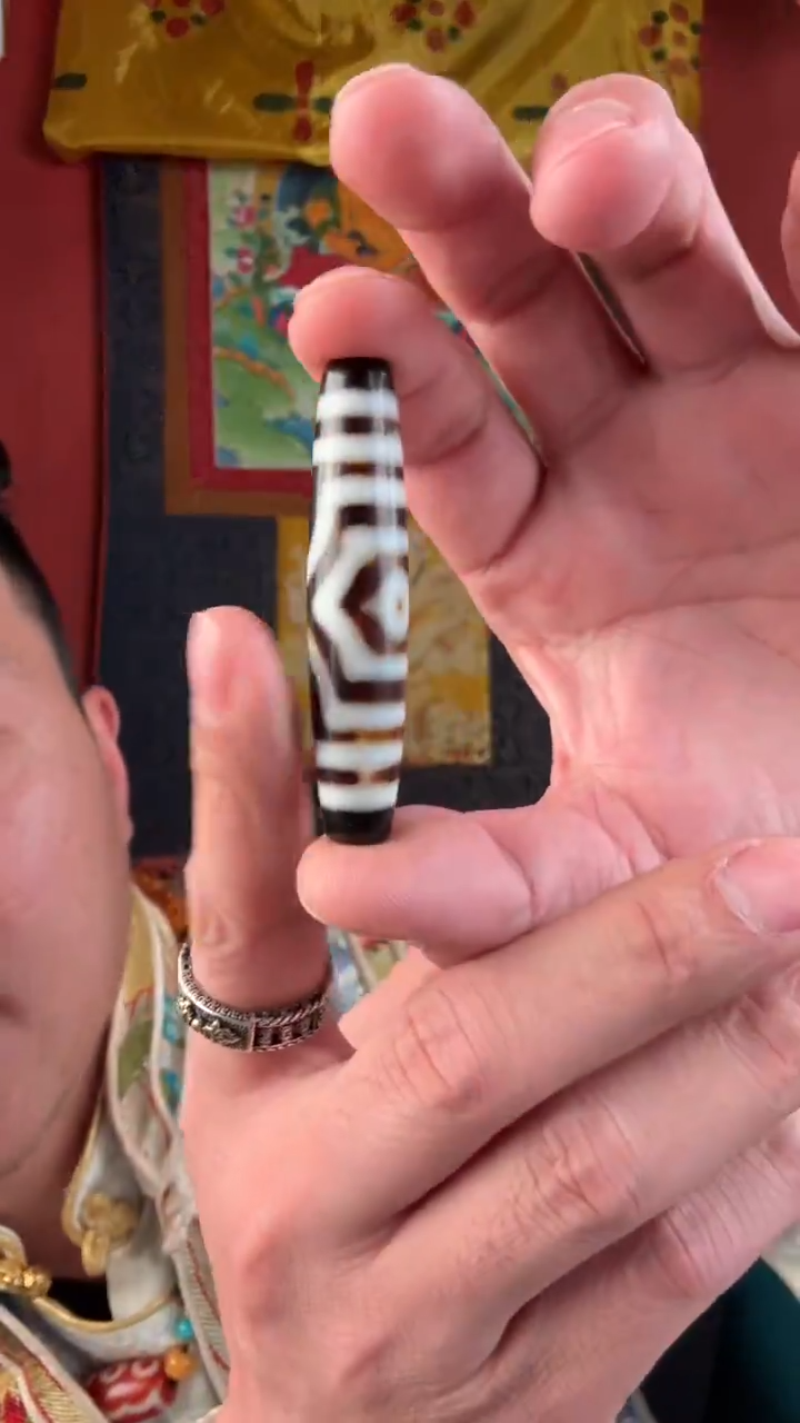 无非金属宝盖三眼