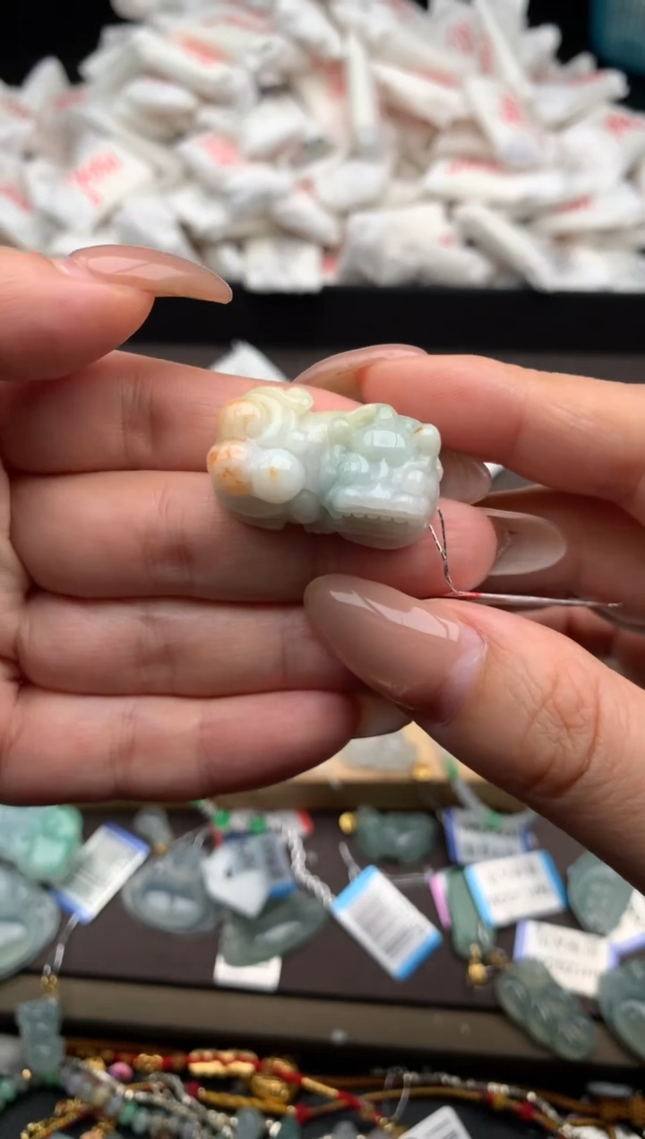 【闪购商品】翡翠挂件未镶嵌一