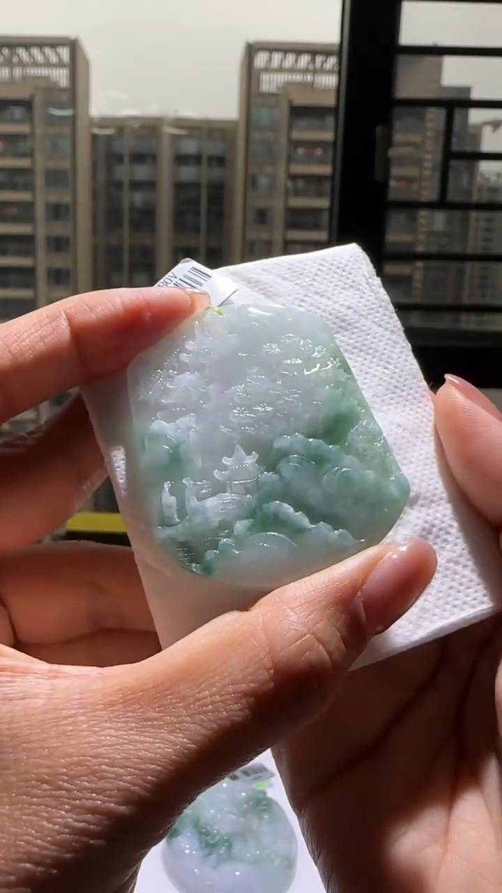 【闪购商品】翡翠颈饰未镶嵌天然翡翠A货