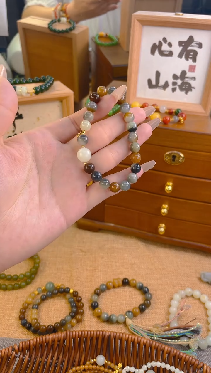 手链18K金镶嵌和田玉楼兰