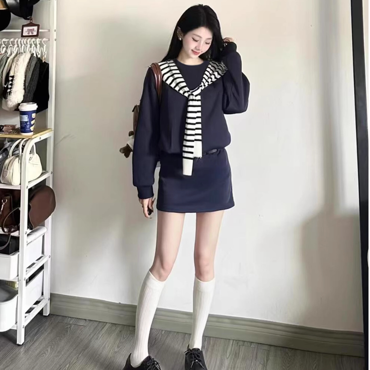 圆领卫衣短裙套装女时尚半身裙早秋2025新款高级感韩系穿搭一整套
