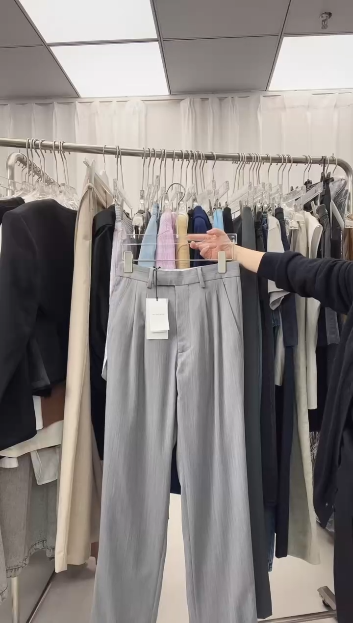 编号103   JAW品牌 S码 68腰围西裤 福福待开价