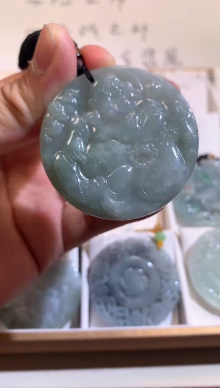 【闪购商品】翡翠颈饰未镶嵌02/15/226