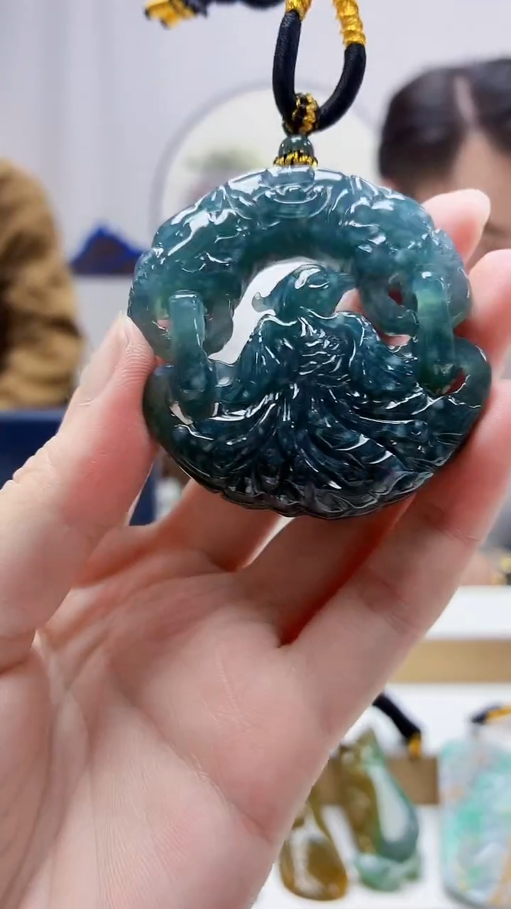 未镶嵌定制翡翠5060zm-毛货挂件57环环相扣