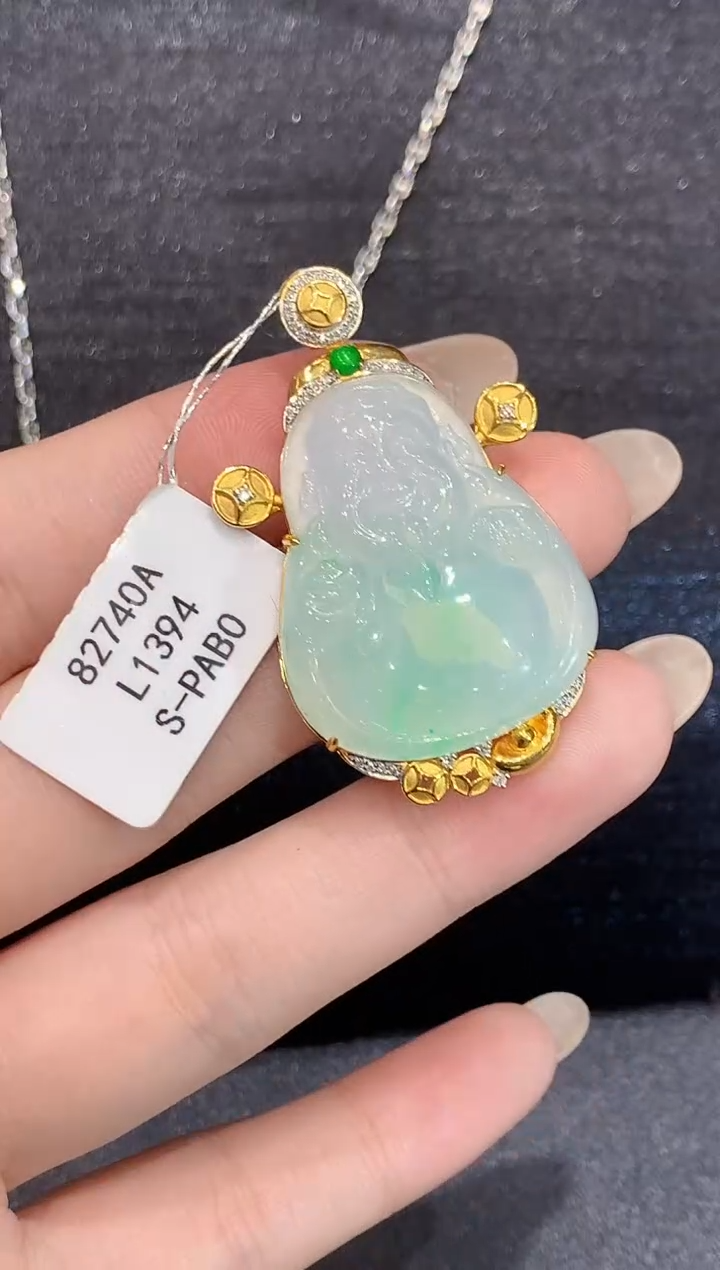 吊坠(不含链)18K金镶嵌翡翠L多样性发其一