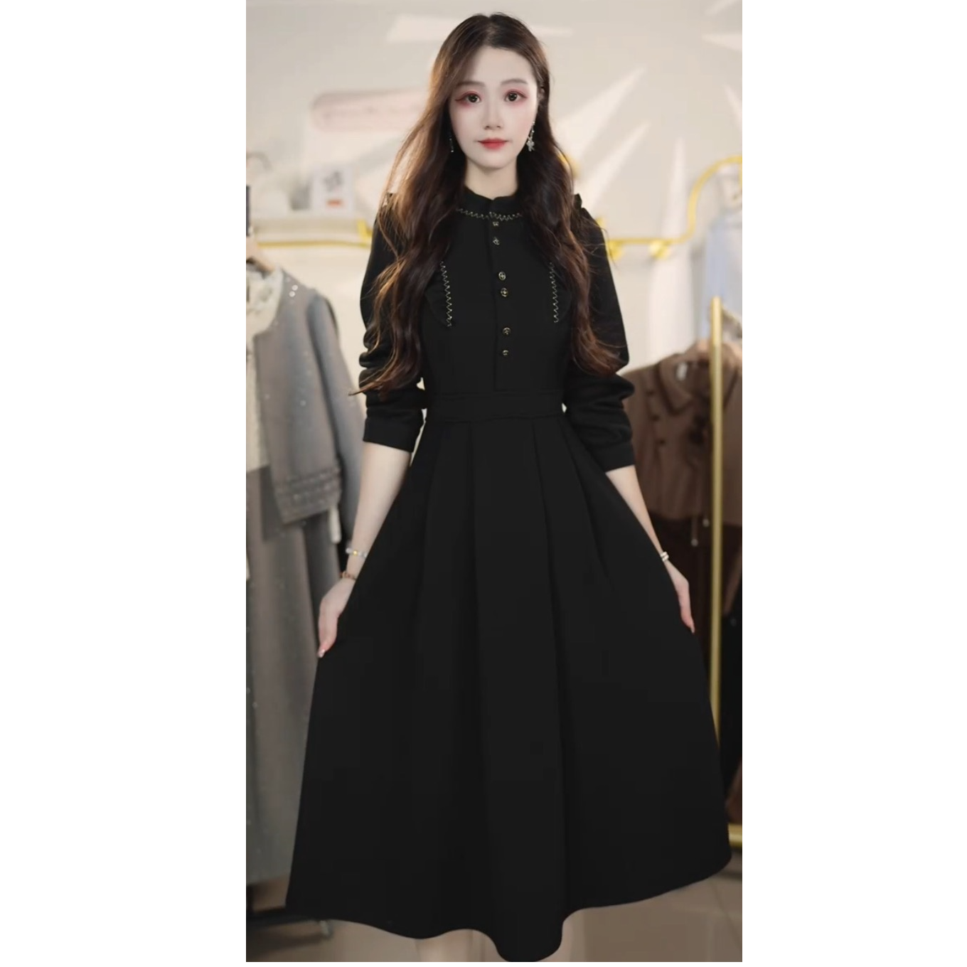 高档连衣裙2025秋冬百搭时尚气质优雅礼服裙女装裙子Y659301