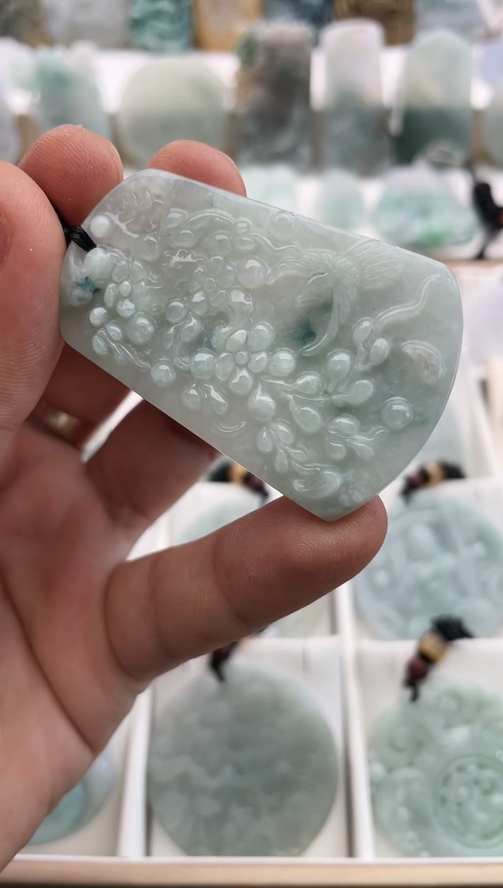 【闪购商品】翡翠颈饰未镶嵌..../1/13/138