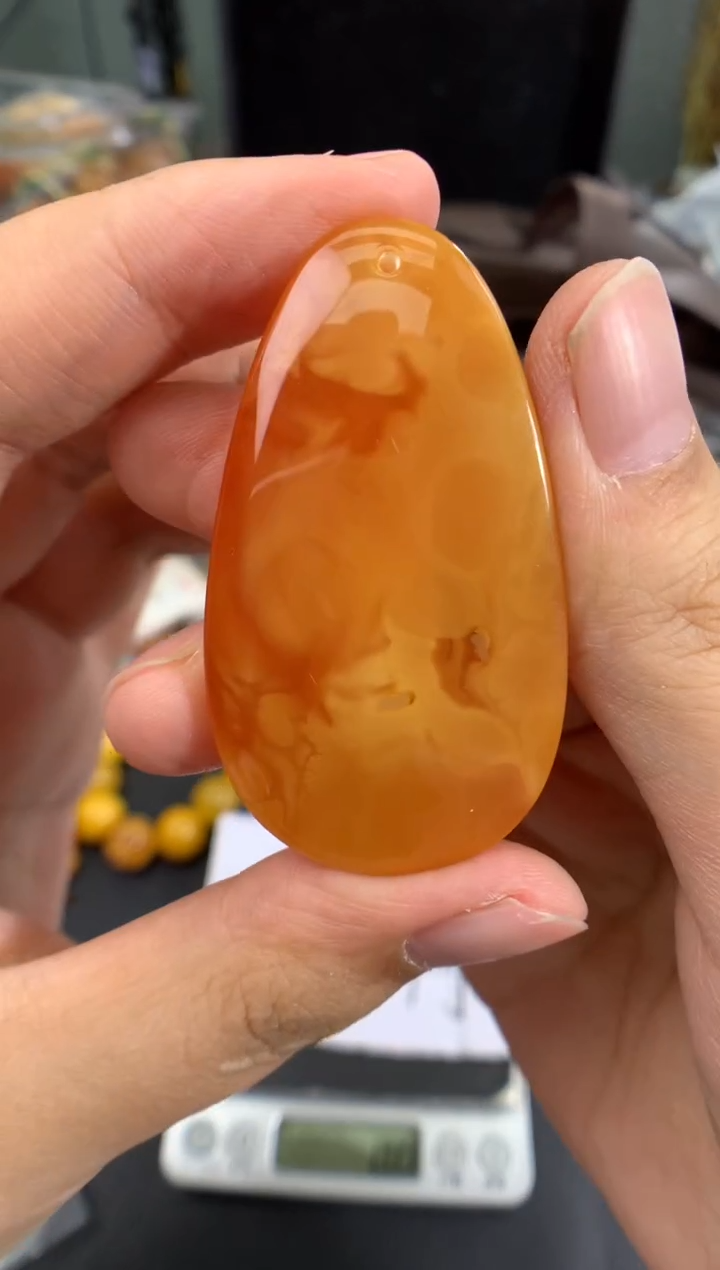 蜜蜡未镶嵌珠宝奇石1