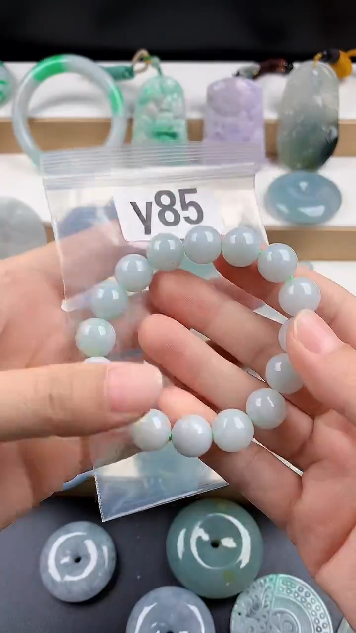 颈饰未镶嵌翡翠看**尘天然翡翠吊坠挂件