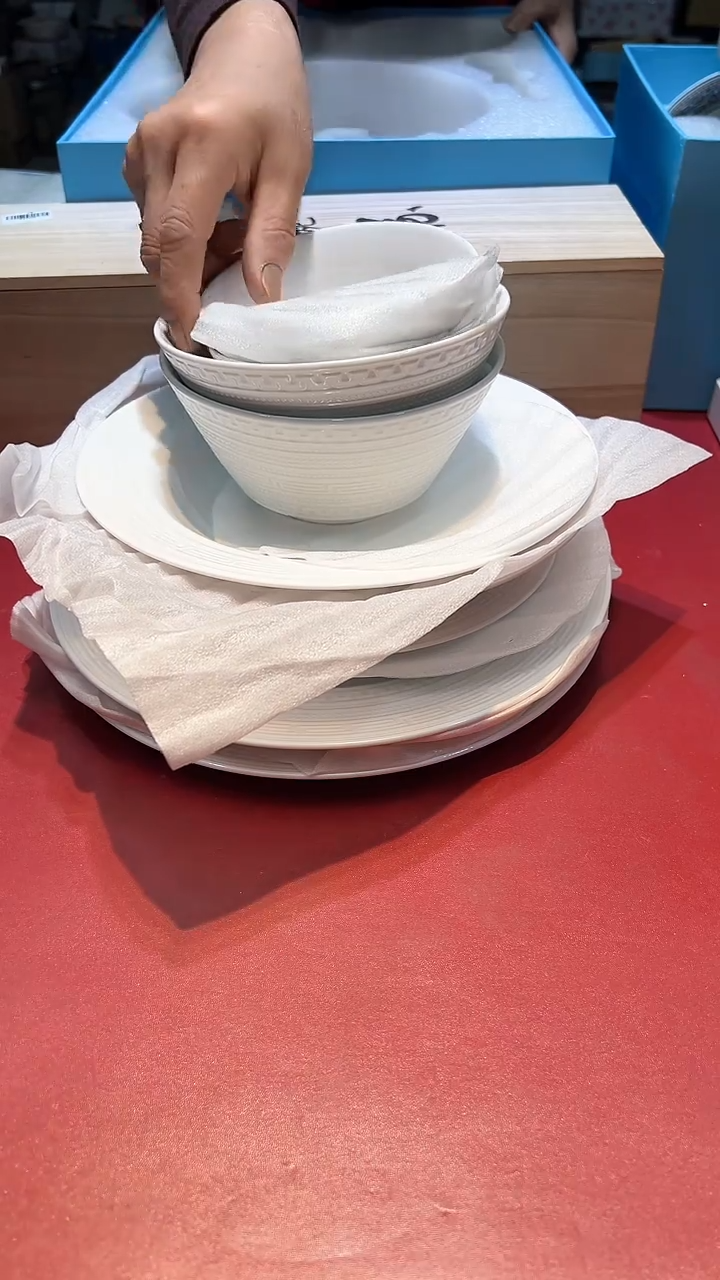 【闪购商品】瓷片锅碗瓢盆一件不剩