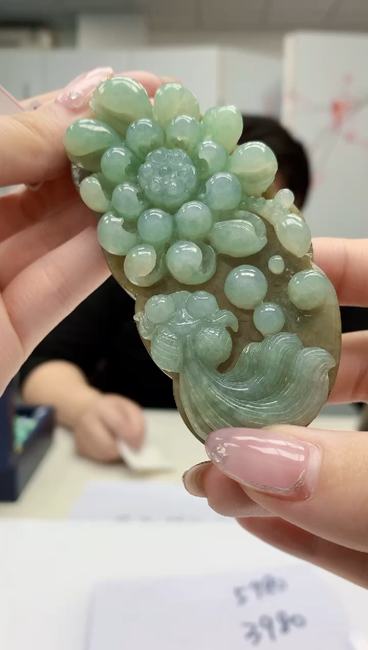 【闪购商品】定制翡翠未镶嵌5060jw-毛货挂件68