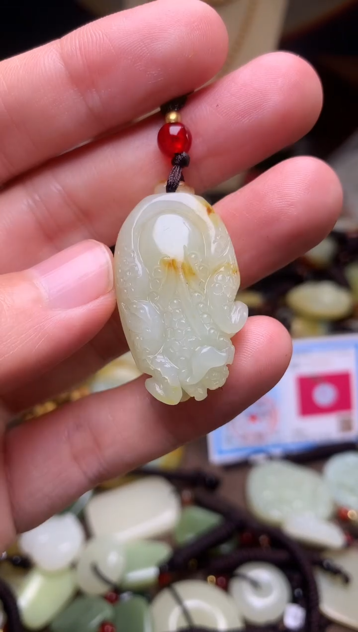 颈饰未镶嵌和田玉新疆料青海料清水和田玉吊坠