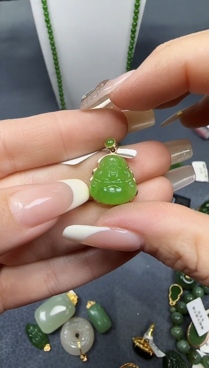 【闪购商品】和田玉挂件18K金镶嵌1