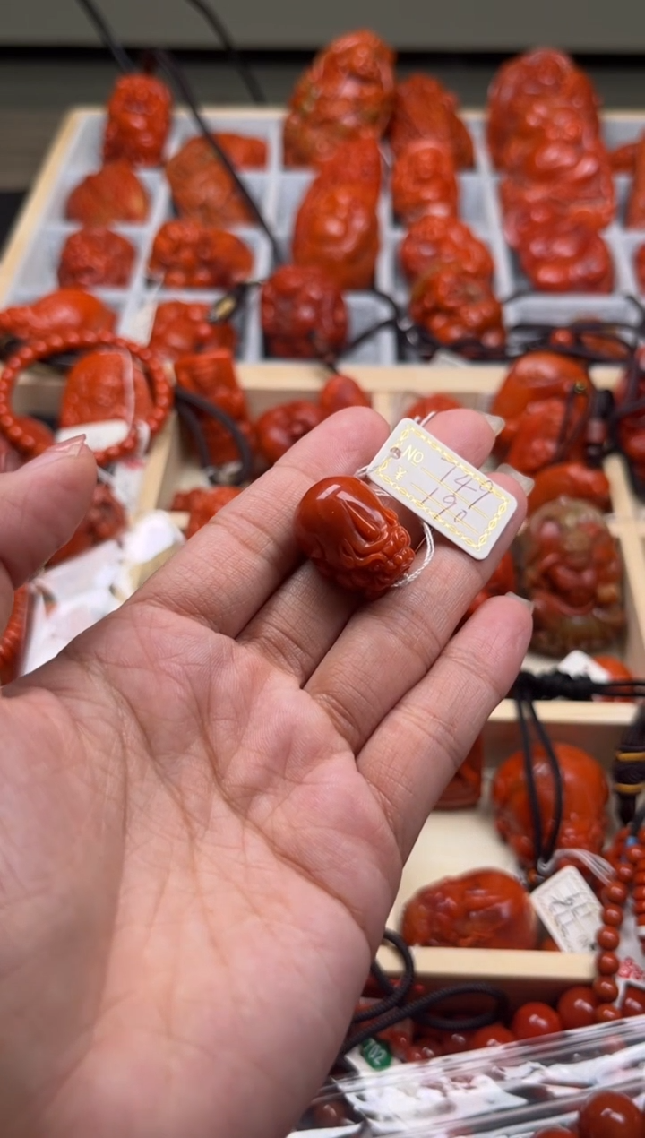 【闪购商品】南红玛瑙珠宝奇石未镶嵌749