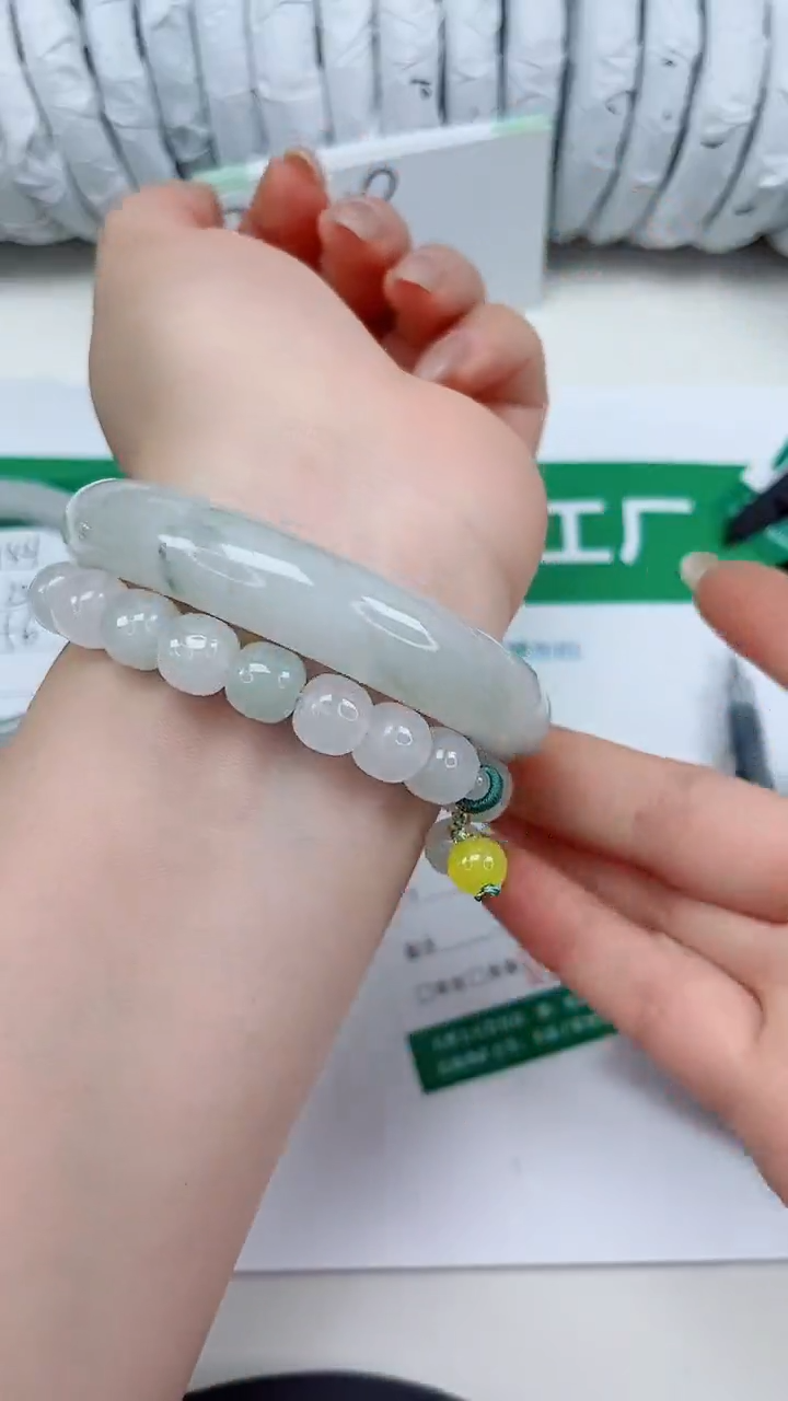 未镶嵌手镯石英质玉145-62/63