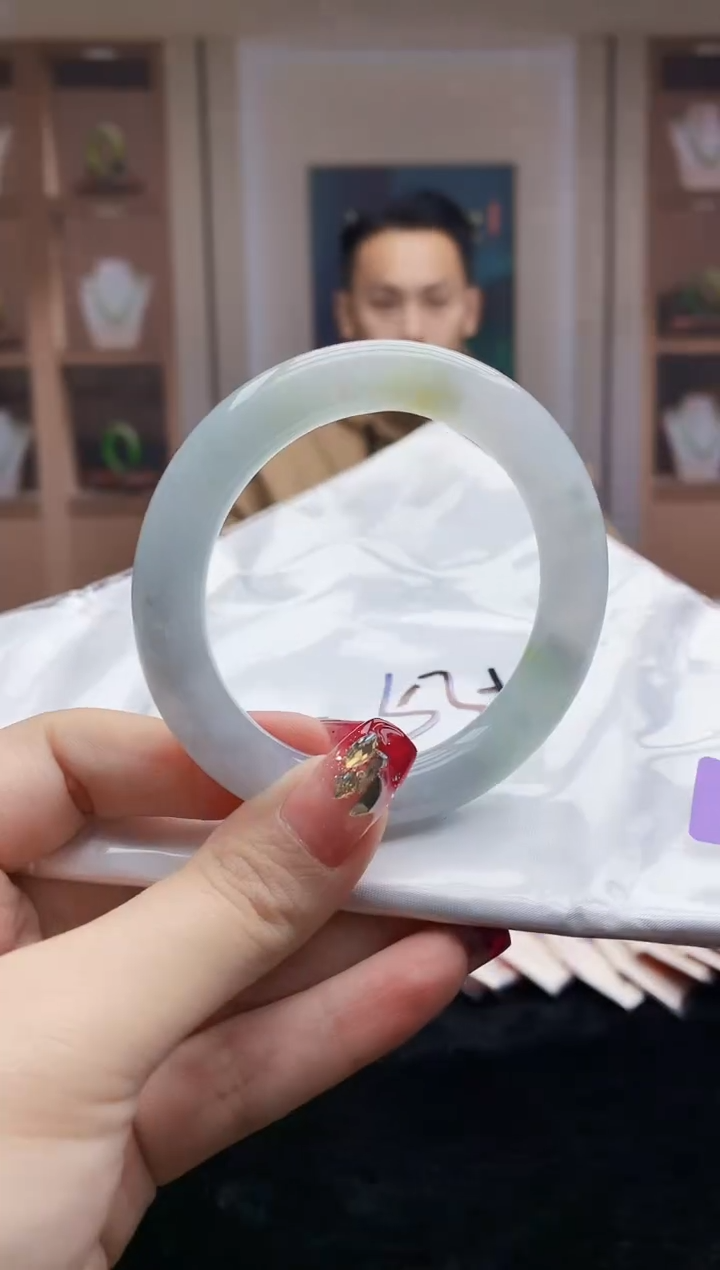 【闪购商品】翡翠手镯未镶嵌    H20-2