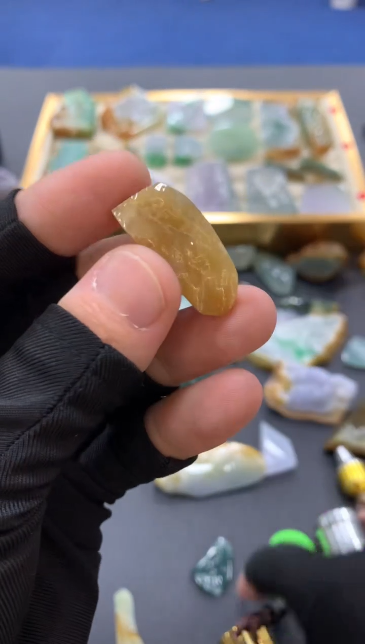 【闪购商品】定制翡翠未镶嵌            