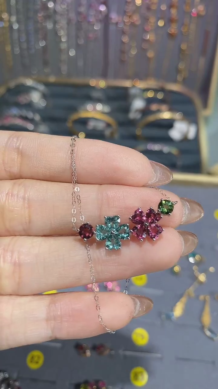 【闪购商品】碧玺颈饰18K金镶嵌项链