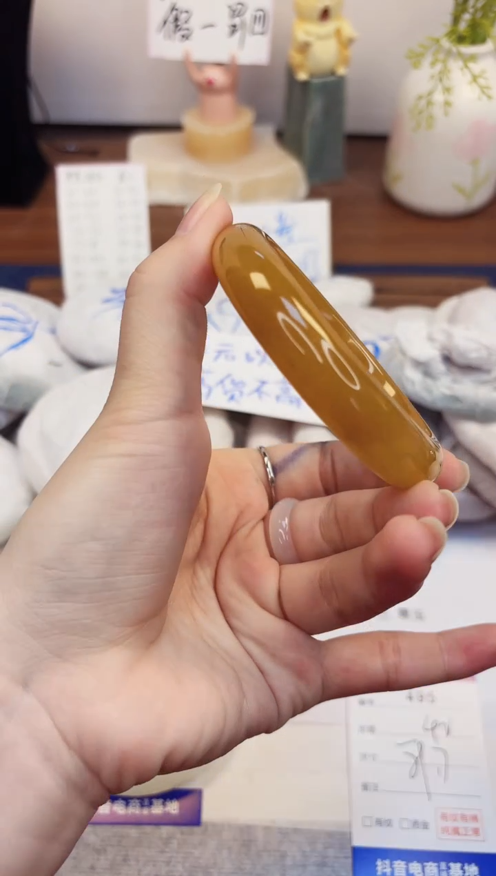 【闪购商品】石英质玉手镯未镶嵌495-财气镯-圈口59