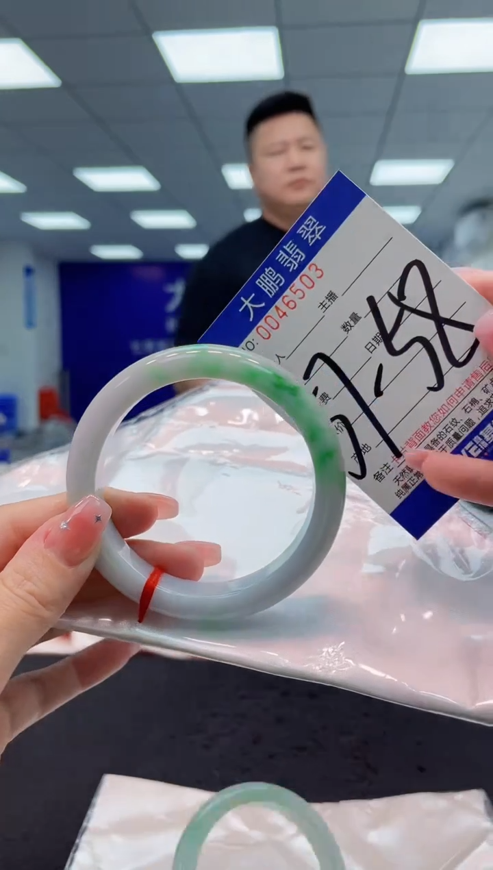 【闪购商品】翡翠手镯未镶嵌AAAAAAAAAA