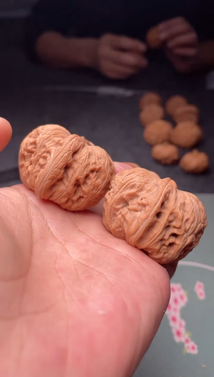 把件文玩核桃a112  元宝 42尺 小水尖