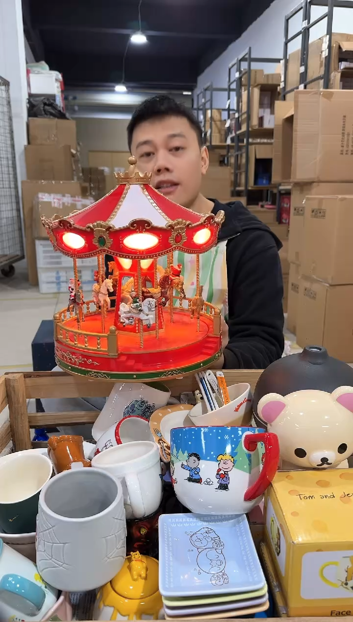 瓷片原盒旋转木马摆件 要有开箱视频 不退不换
