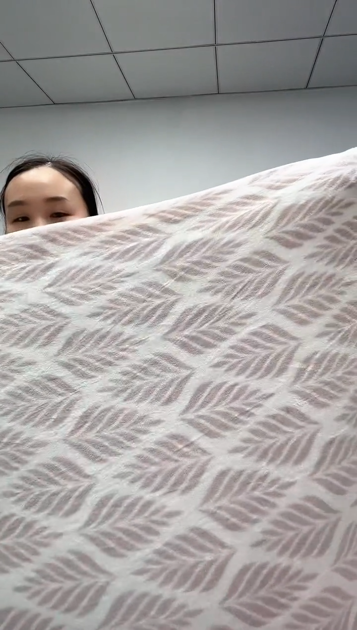 法兰绒2x2.4左右已主播介绍为准