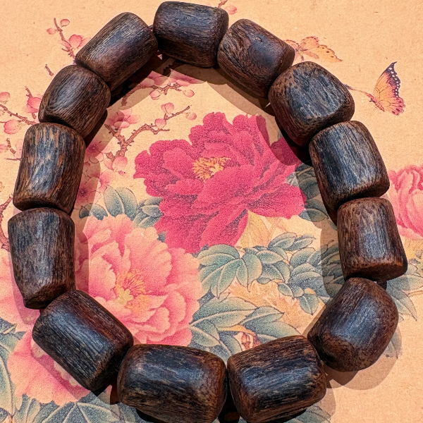 沉香【展厅开业】海南莺歌绿奇楠卡13树心油单圈