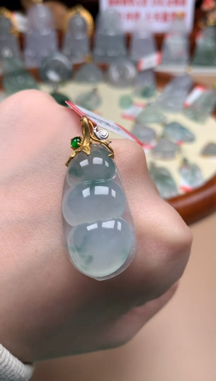 【闪购商品】翡翠颈饰18K金镶嵌豆子