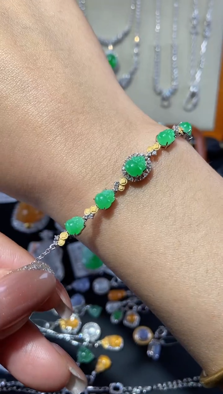 【闪购商品】翡翠手链18K金镶嵌绿貔貅手链