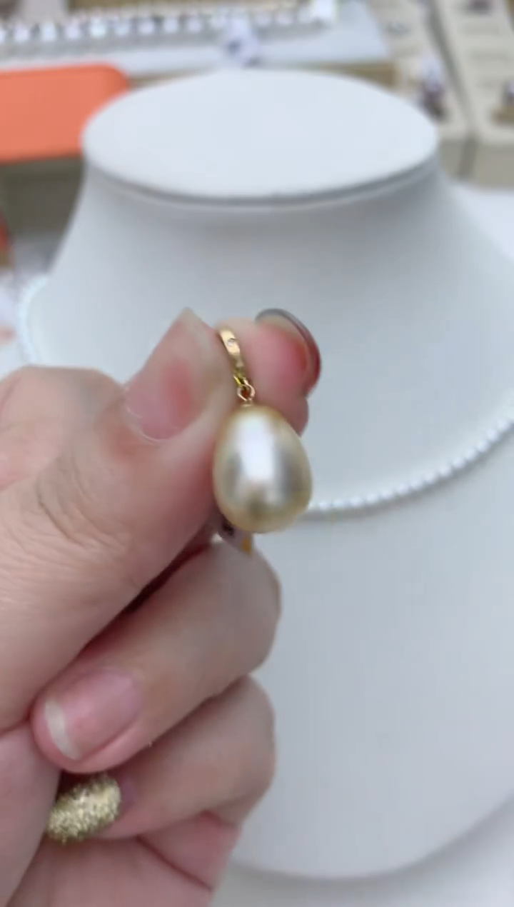 【闪购商品】海水珍珠颈饰18K金镶嵌e51