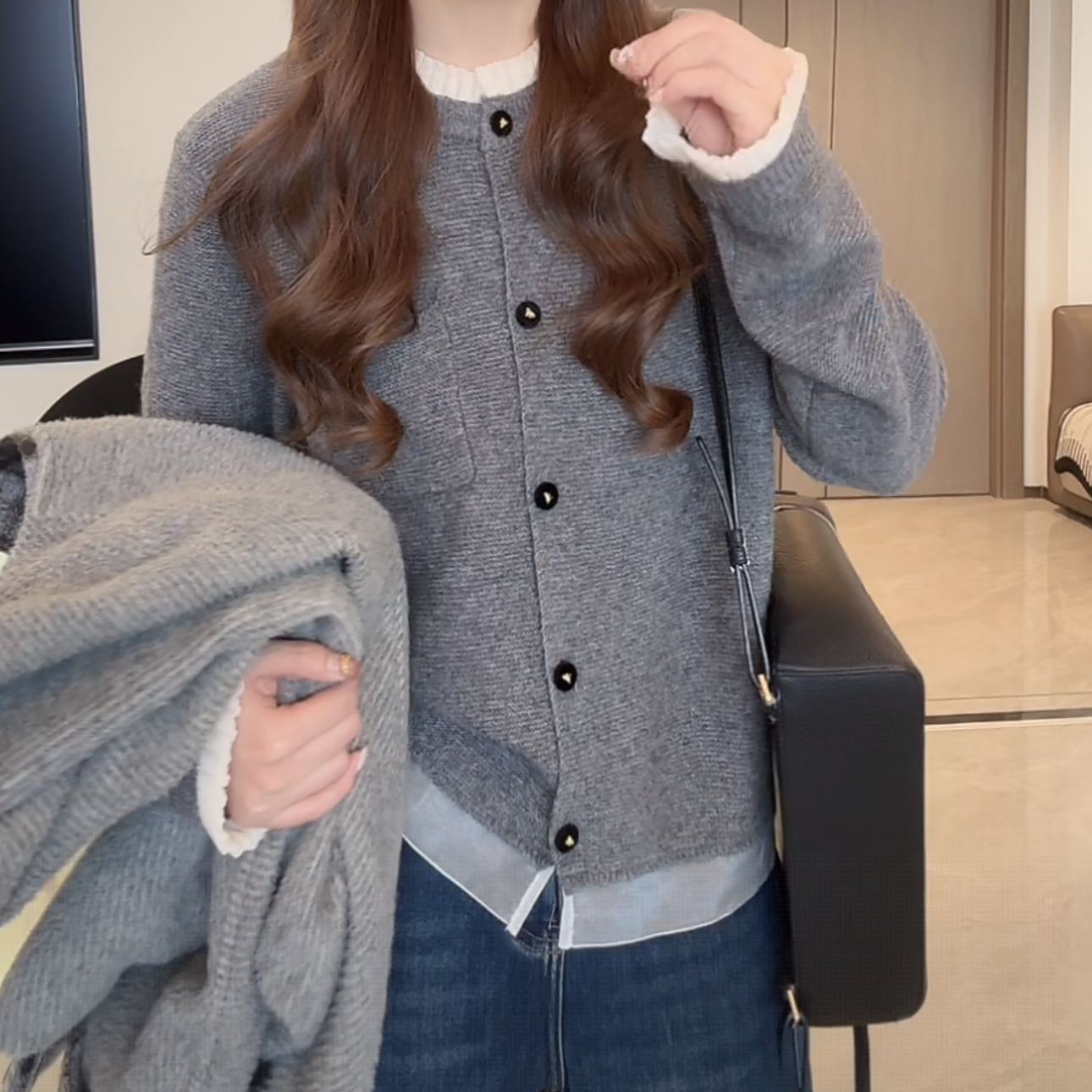 韩系氛围感胸前口袋拼接花边针织开衫秋冬季时尚小众宽松毛衣外套