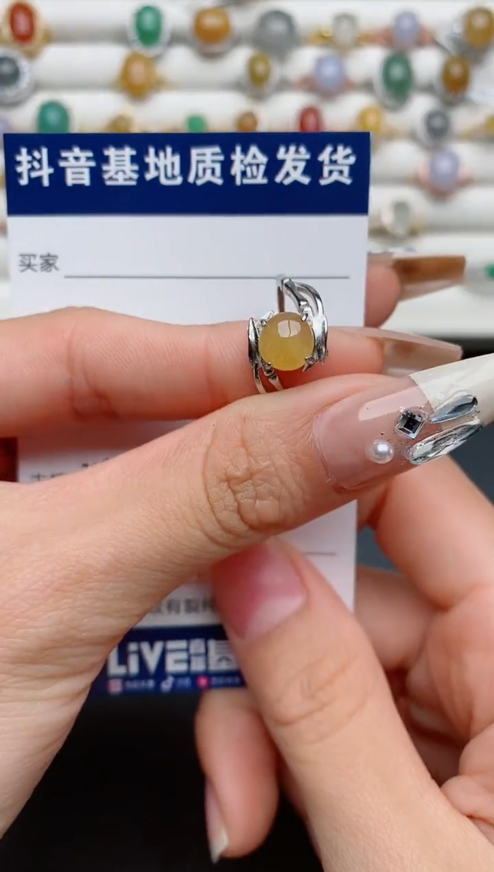 【闪购商品】翡翠戒指银S925镶嵌.........