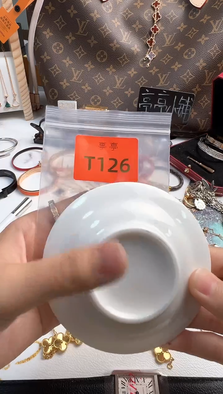 瓷片 彧贤聚宝阁 彧贤聚宝阁