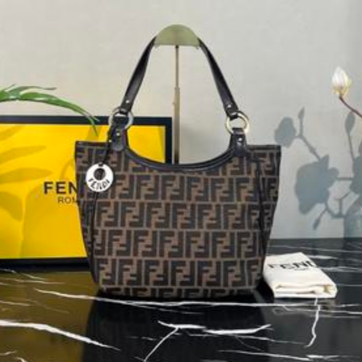 99新 FENDI/芬迪 唐唐专属/单肩包/20114