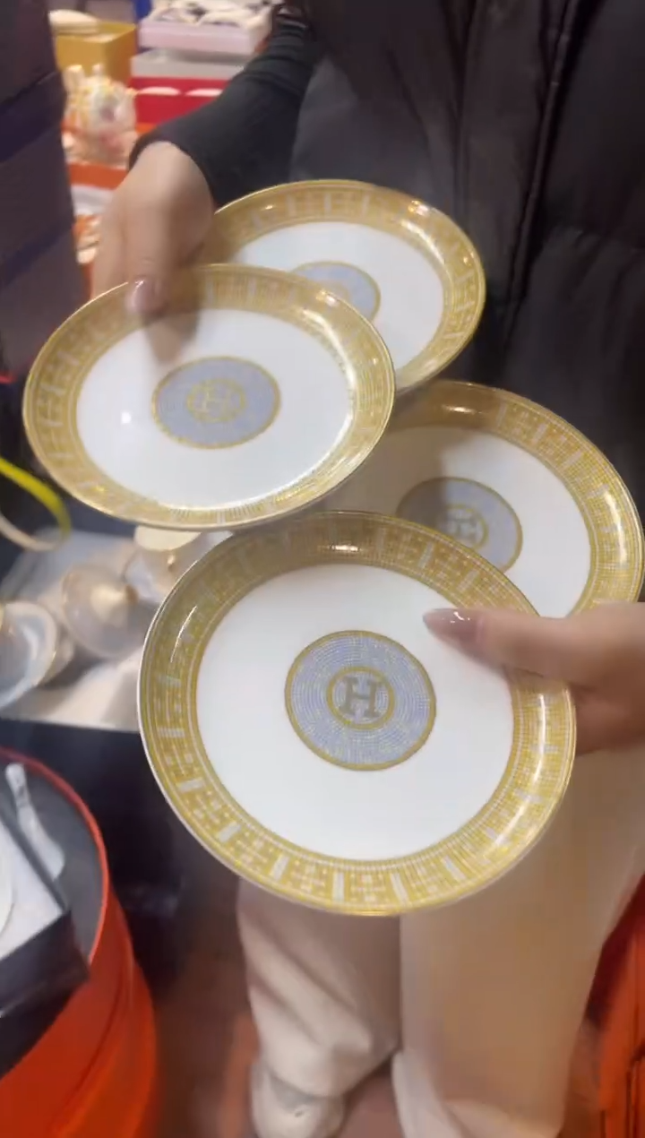 杯鸿辉家品牌瓷器，京东包邮！