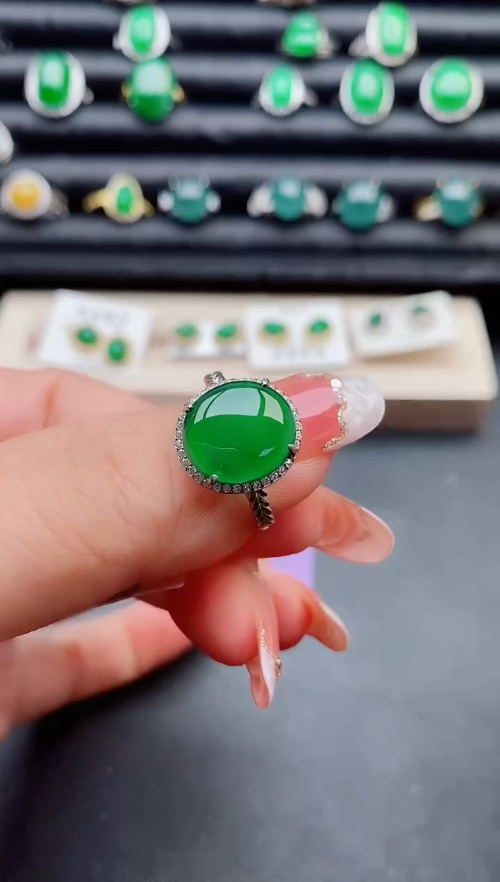 【闪购商品】翡翠戒指银S925镶嵌058000