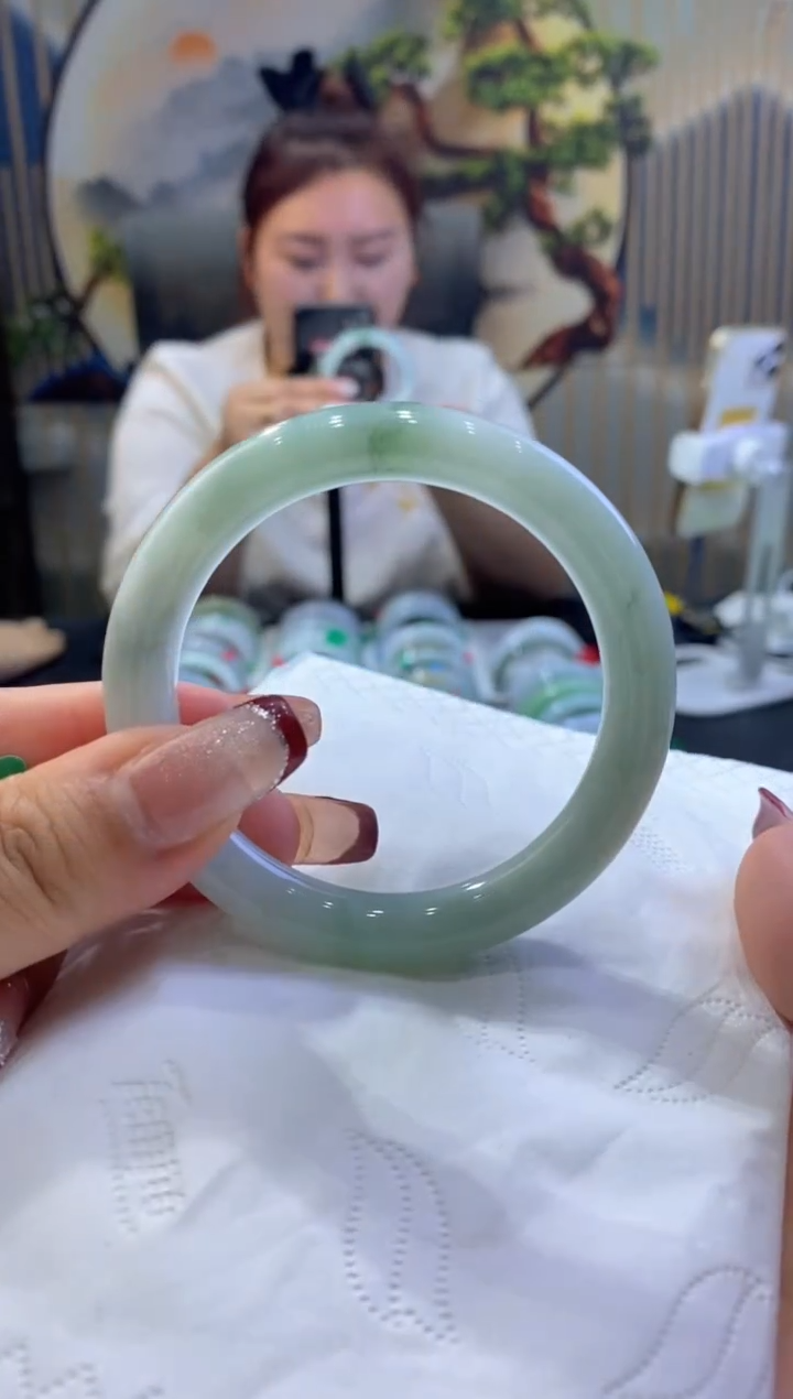 【闪购商品】翡翠手镯未镶嵌00008720