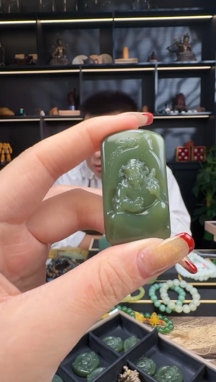 【闪购商品】和田玉1未镶嵌沙枣青挂件