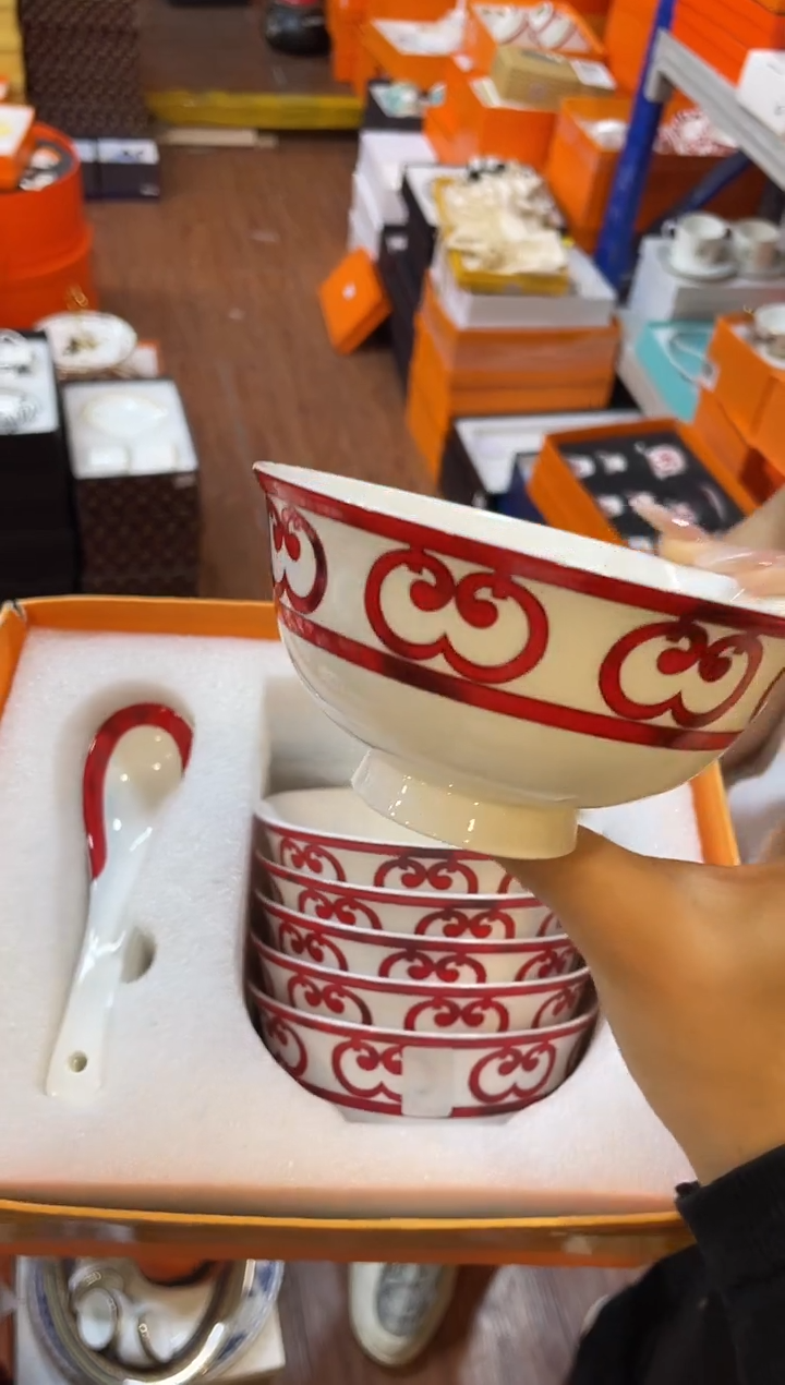 杯鸿辉家品牌瓷器，京东包邮！