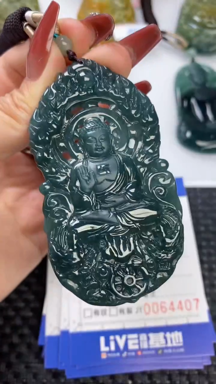 【闪购商品】翡翠颈饰未镶嵌11111111111111111