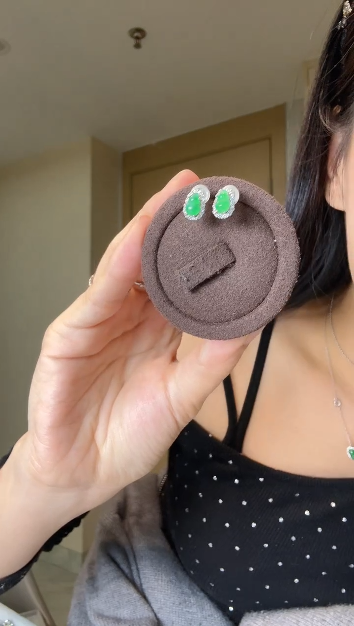 【闪购商品】翡翠耳钉银S925镶嵌葫芦耳钉