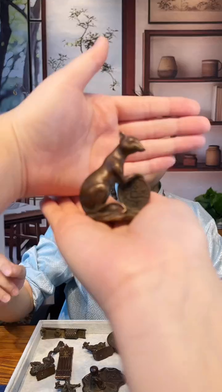 王专属铜器小摆件