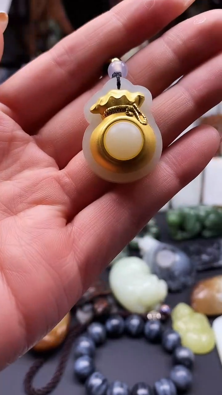 吊坠(不含链)未镶嵌和田玉1