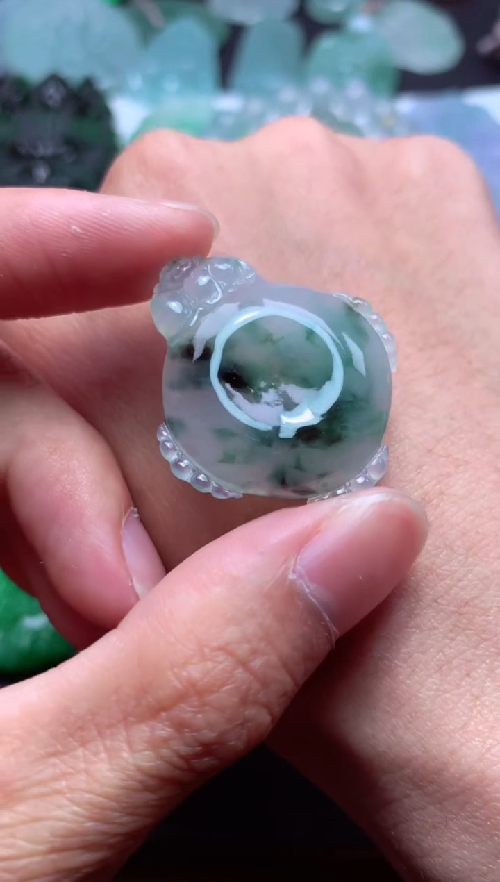 【闪购商品】翡翠颈饰未镶嵌天然翡翠