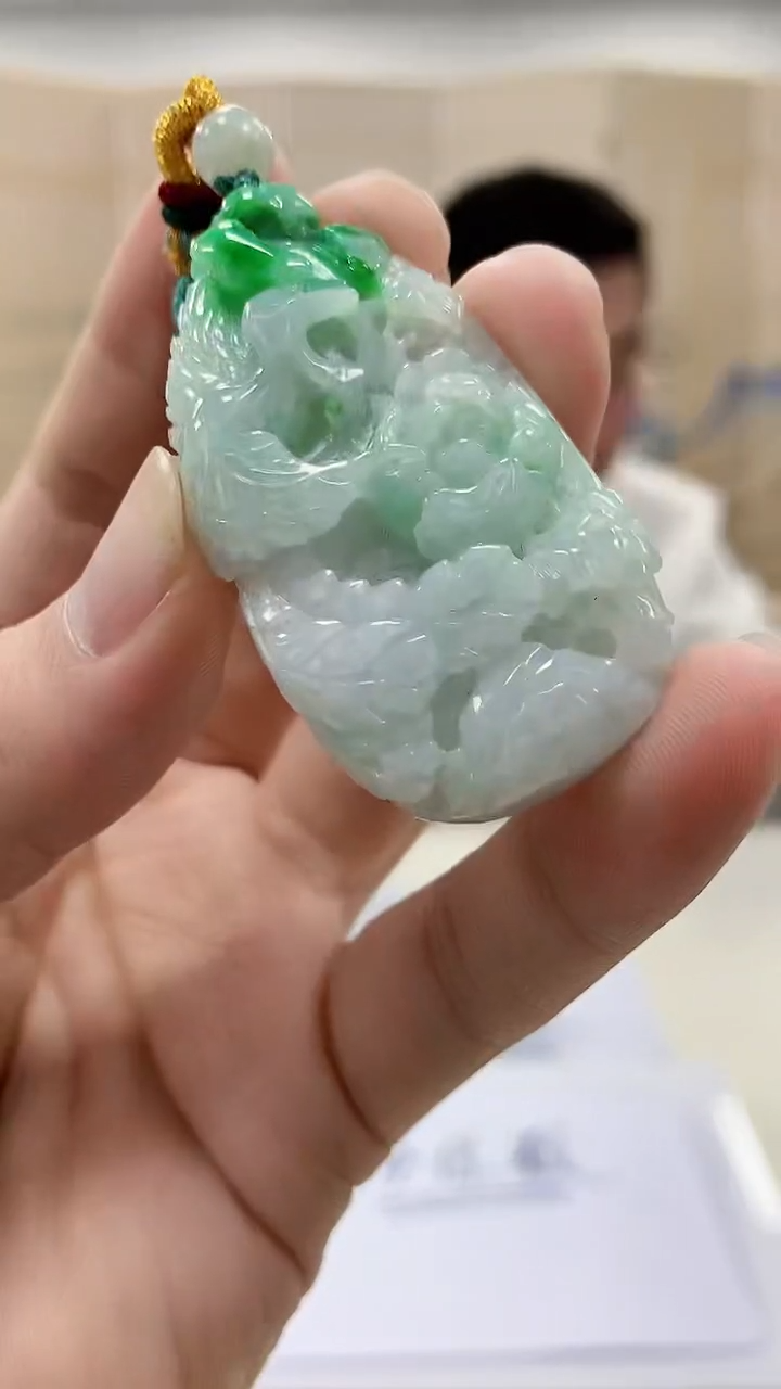 【闪购商品】定制翡翠未镶嵌5152bb-毛货挂件82